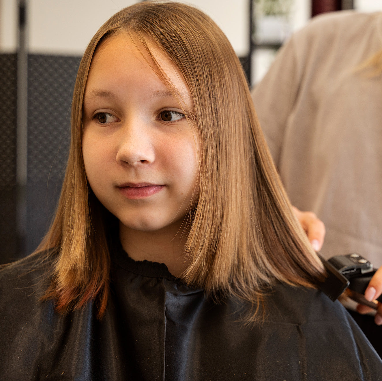 Junior Signature Cut & Finish (Under 12)